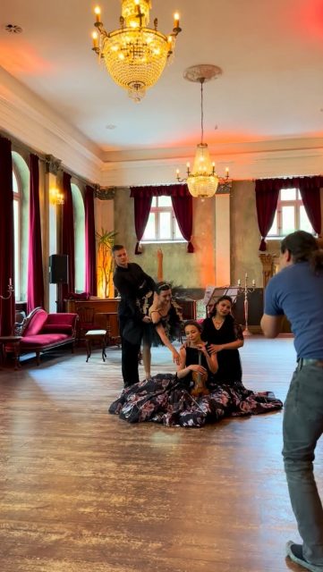 “You tip forward once — and the whole team thinks you’re taking a nap 😅”

@rostyslav_smolyakov @koteleonora @moonsteppe @ballhauswedding